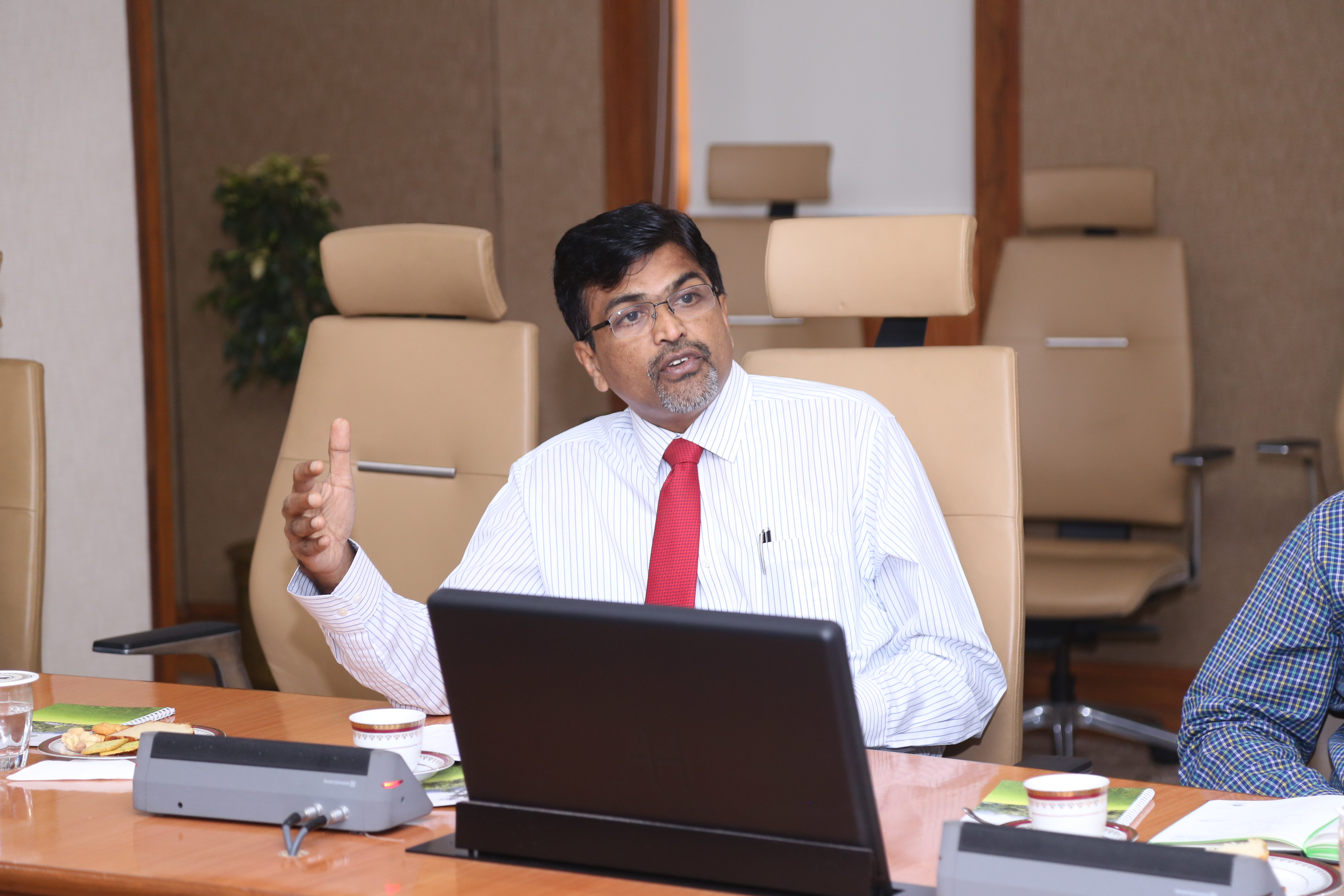 Shri Jiji Mammen, CGM, BID interacting with the delegation members