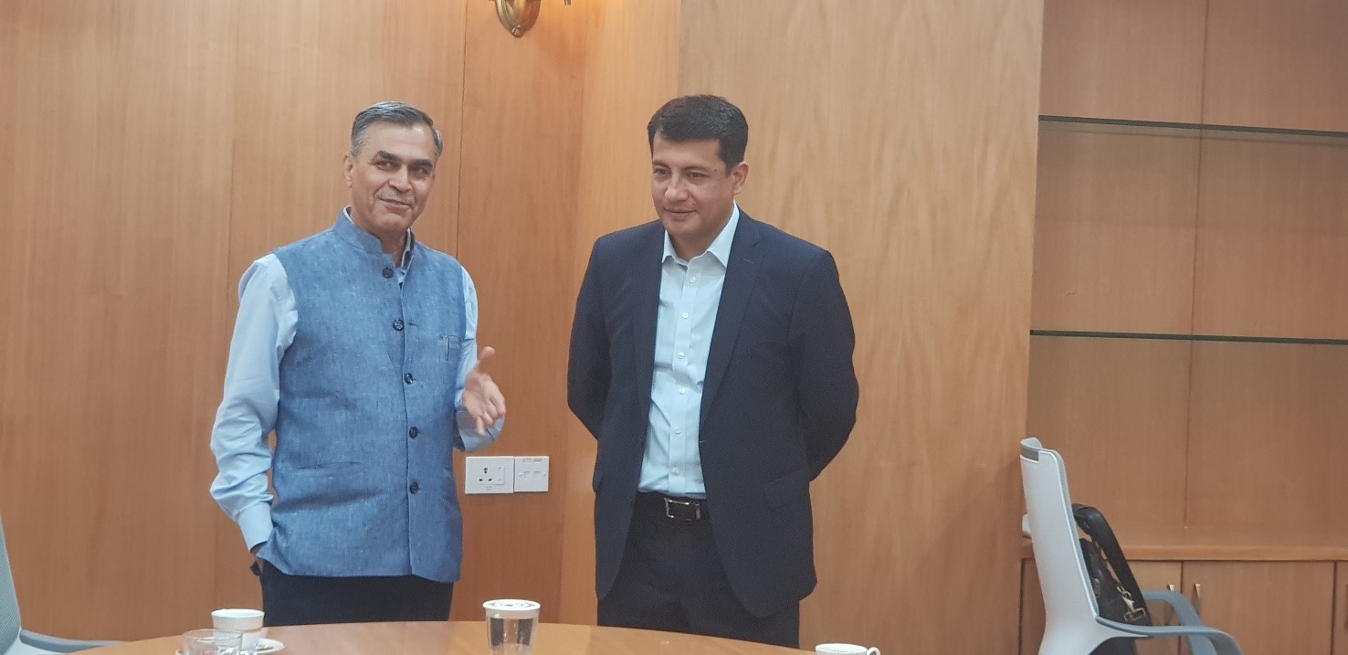 Dr Harsh Kumar Bhanwala, Chairman, NABARD greeting His Excellency Mr Farhod Arziev, Ambassador of Uzbekistan
